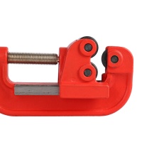 PIPE CUTTER